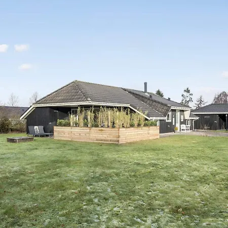 Holiday home 4 Star In *