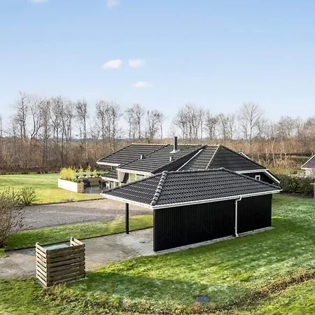 4 Star In Holiday home Otterup