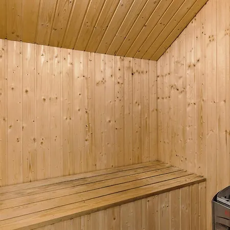 4 Star In Holiday home